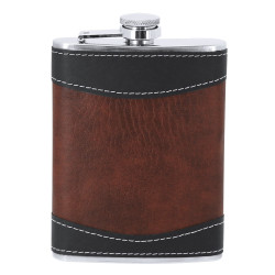 Zestaw upominkowy piersiówka 175 ml kieliszek 30 ml szachy karty oraz kości do gry drewniane pudełko podarunkowe