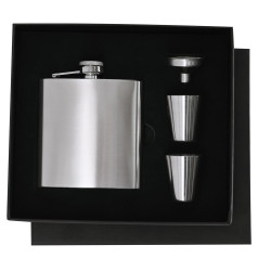 Piersiówka 175 ml ze stali nierdzewnej z recyklingu 2 kieliszki lejek