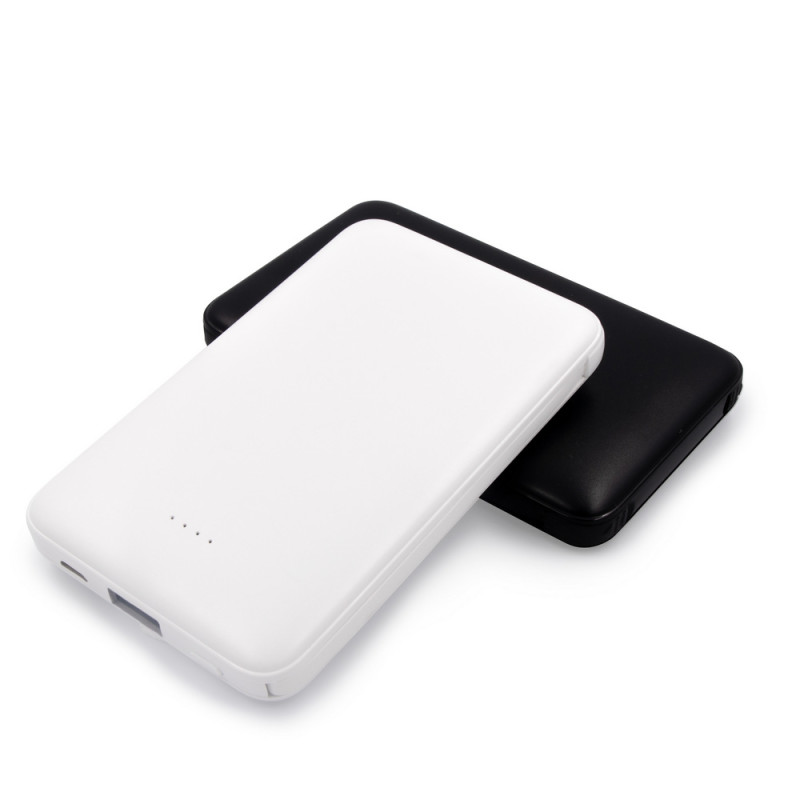 Power bank 5000 mAh ze zintegrowanymi kablami adapter w komplecie | Presley