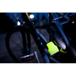 Brelok do kluczy połyskliwa zawieszka "kamizelka"