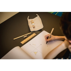 Zestaw szkolny piórnik ołówek długopis linijka gumka i temperówka | Lauren