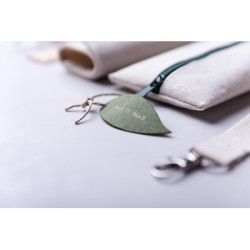 Zestaw szkolny piórnik ołówek długopis linijka gumka i temperówka