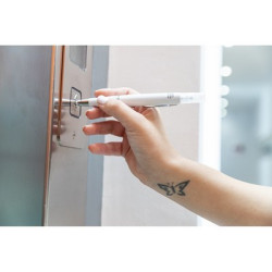 Długopis antybakteryjny z atomizerem i zatyczką touch pen