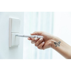 Długopis antybakteryjny z atomizerem i zatyczką touch pen