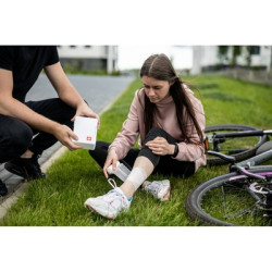 Apteczka w plastikowym opakowaniu 64 el | Ramona