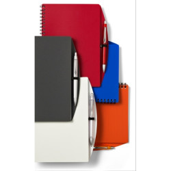 Notatnik ok A5 z długopisem