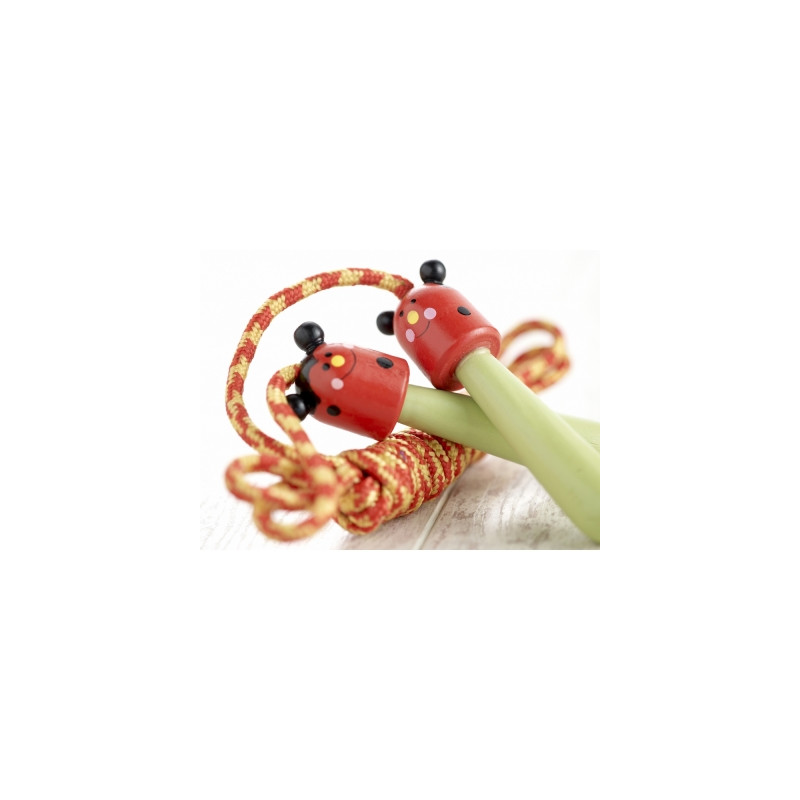 Skakanka z drewnianymi rączkami