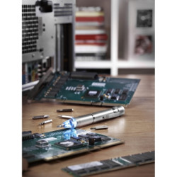 Śrubokręt 6 końcówek lampka LED