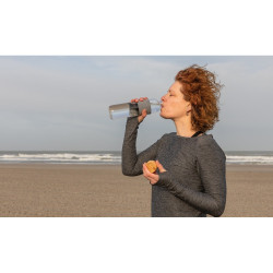 Szklana butelka 750 ml w pokrowcu