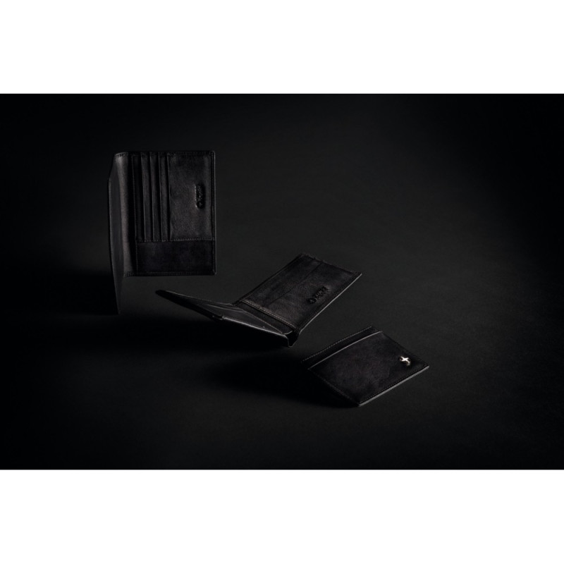 Etui na paszport Swiss Peak ochrona RFID