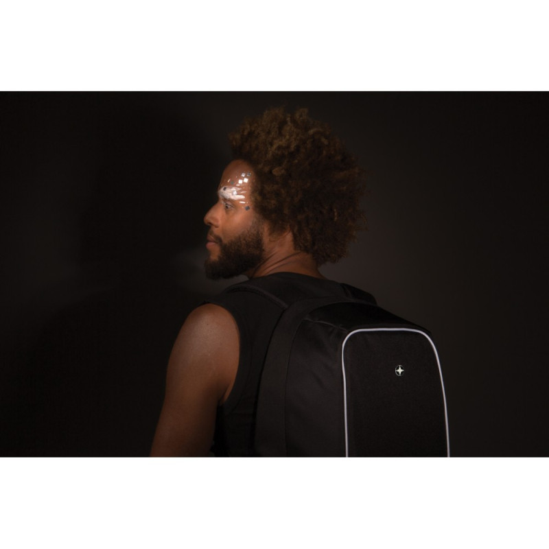 Plecak chroniący przed kieszonkowcami Swiss Peak