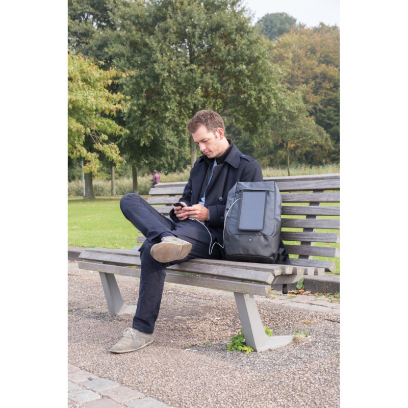 Plecak na laptopa 156" ładowarka słoneczna 7W Swiss Peak Eclipse