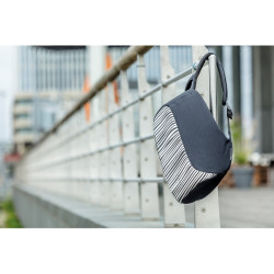 Plecak chroniący przed kieszonkowcami Bobby Compact