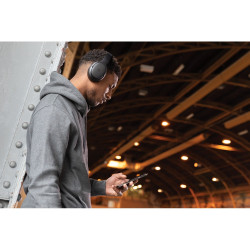 Bezprzewodowe słuchawki nauszne Urban Vitamin Palo Alto