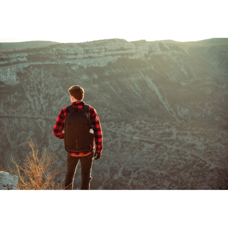 Bobby Explore plecak chroniący przed kieszonkowcami