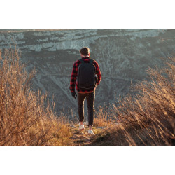 Bobby Explore plecak chroniący przed kieszonkowcami