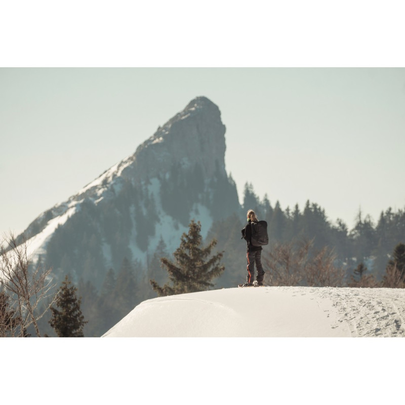 Bobby Explore plecak chroniący przed kieszonkowcami