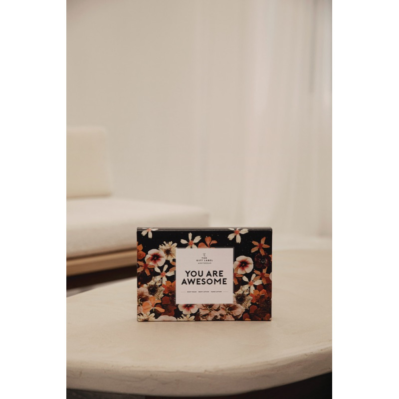 Zestaw kosmetyków - You are Awesome