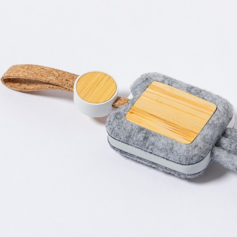 Kabel do ładowania z bambusa i filcu RPET zawieszka