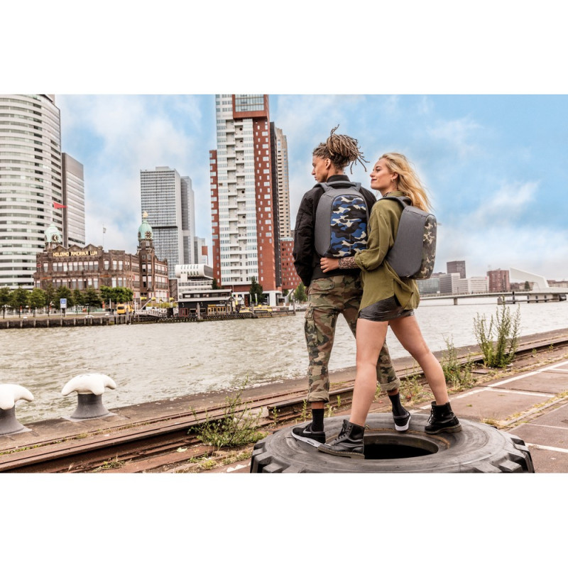 Plecak chroniący przed kieszonkowcami Bobby Compact